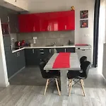 Metropolia Business Deluxe Apt, Ac, Wifi, Parking, Fv *