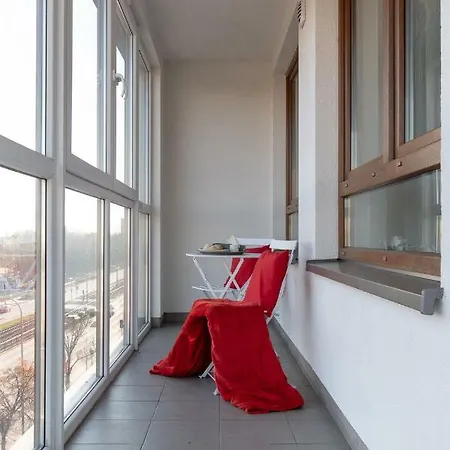 Metropolia Business Deluxe Apt, Ac, Wifi, Parking, Fv 아파트 *