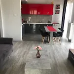 Metropolia Business Deluxe Apt, Ac, Wifi, Parking, Fv