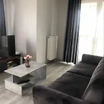 Metropolia Business Deluxe Apt, Ac, Wifi, Parking, Fv *
