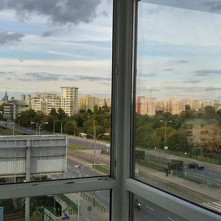 Metropolia Business Deluxe Apt, Ac, Wifi, Parking, Fv Varşova