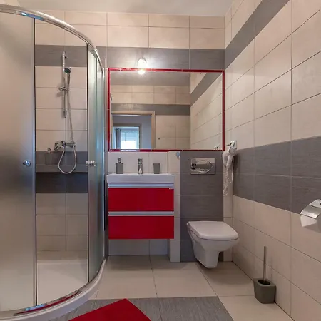 Metropolia Business Deluxe Apt, Ac, Wifi, Parking, Fv Varşova
